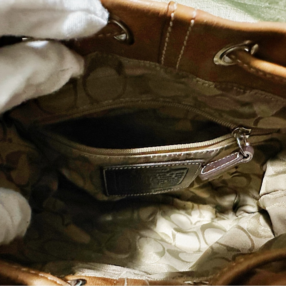 Vintage Coach soho shoulder Bag Tan Leather Drawstring Bag - Picture 13 of 16